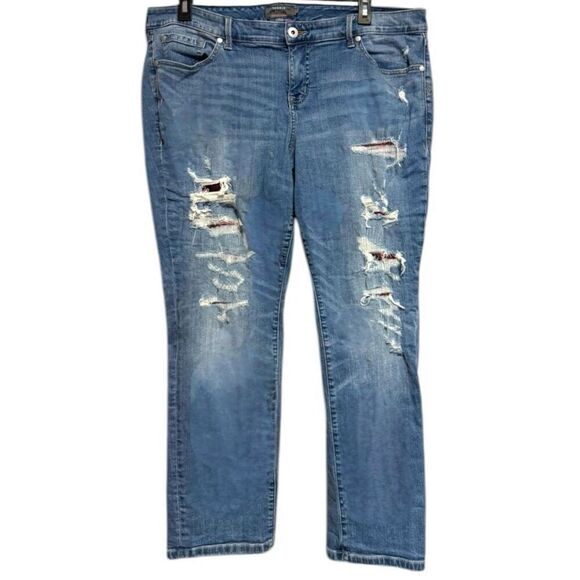 Torrid Boyfriend Straight Vintage Stretch Mid-Rise Rip & Repair Jean Size 18 - Picture 4 of 11